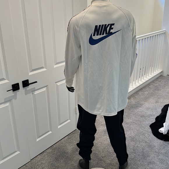 Nike Track Jacket AJ2681 NEW! - Picture 5 of 7